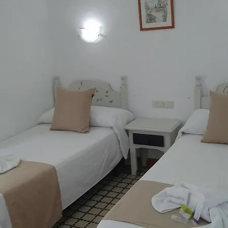 Hospederia Islasol Guest house 2*